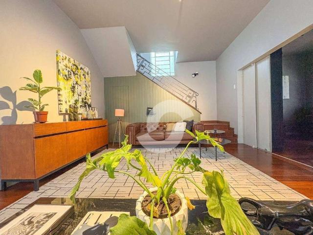 Casa / Sobrado para Venda em Niterói/RJ Santa Rosa 6 Quartos