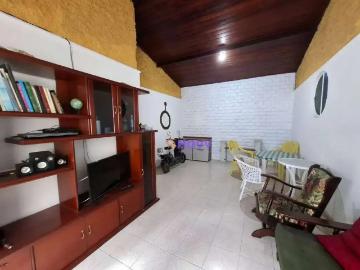 Casa / Sobrado para Venda em Niterói/RJ Santa Rosa 2 Quartos