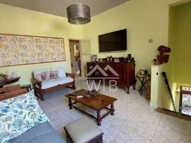 Casa / Sobrado para Venda em Niterói/RJ Santa Rosa 2 Quartos