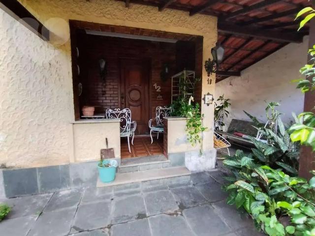 Casa / Sobrado para Venda em Niterói/RJ Santa Rosa 3 Quartos
