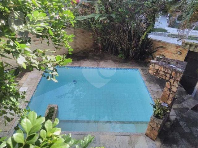 Casa / Sobrado para Venda em Niterói/RJ Santa Rosa 3 Quartos