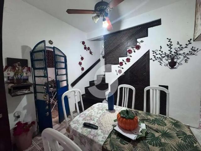 Casa / Sobrado para Venda em Niterói/RJ Santa Rosa 3 Quartos