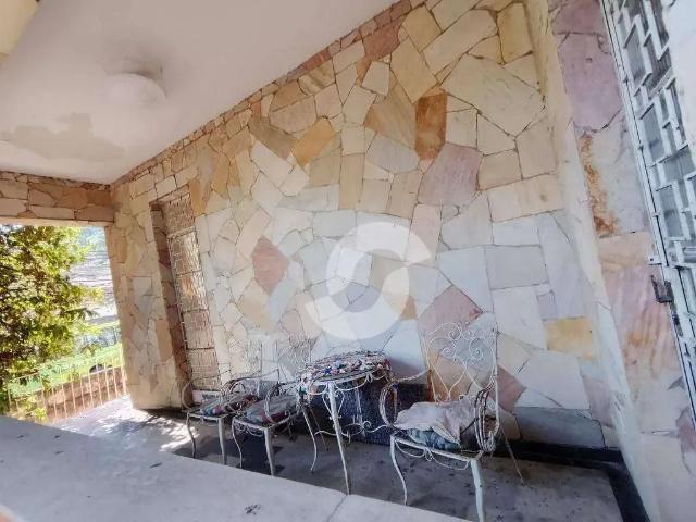 Casa / Sobrado para Venda em Niterói/RJ Santa Rosa 3 Quartos
