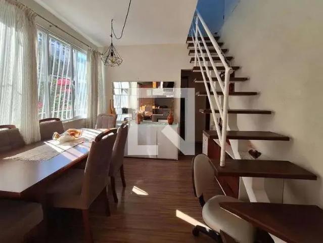 Casa / Sobrado para Venda em Niterói/RJ Santa Rosa 3 Quartos
