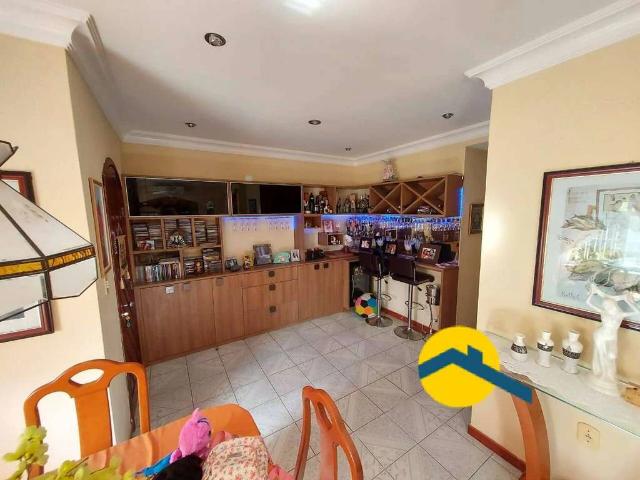 Casa / Sobrado para Venda em Niterói/RJ Ponta D'Areia 3 Quartos