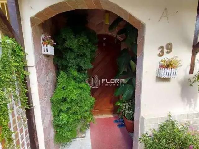 Casa / Sobrado para Venda em Niterói/RJ Ponta D'Areia 3 Quartos