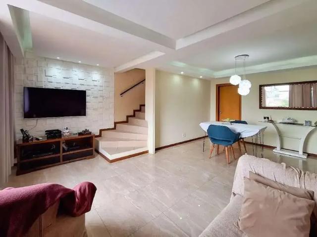 Casa / Sobrado para Venda em Niterói/RJ Ponta D'Areia 4 Quartos
