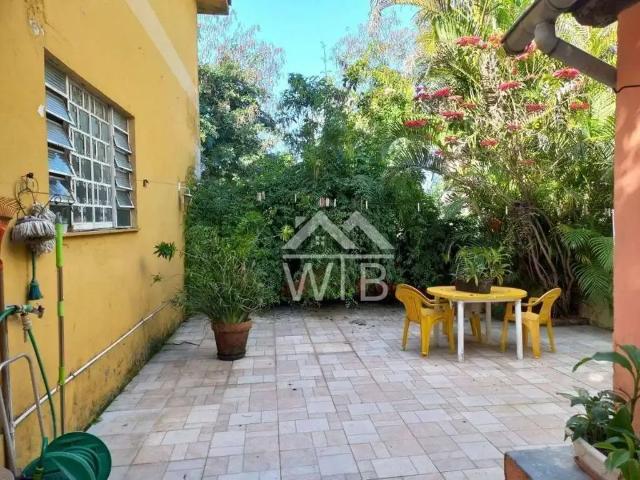 Casa / Sobrado para Venda em Niterói/RJ Pendotiba 4 Quartos
