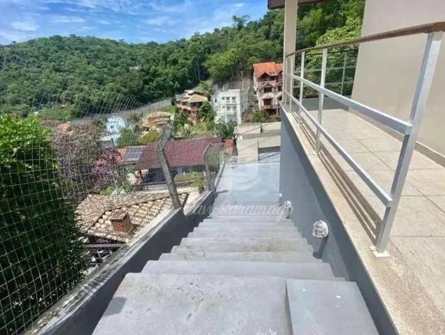 Casa / Sobrado para Venda em Niterói/RJ Pendotiba 4 Quartos