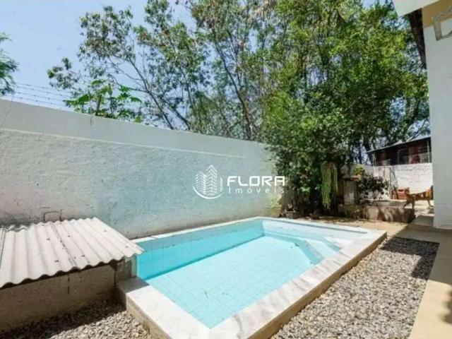 Casa / Sobrado para Venda em Niterói/RJ Piratininga 3 Quartos