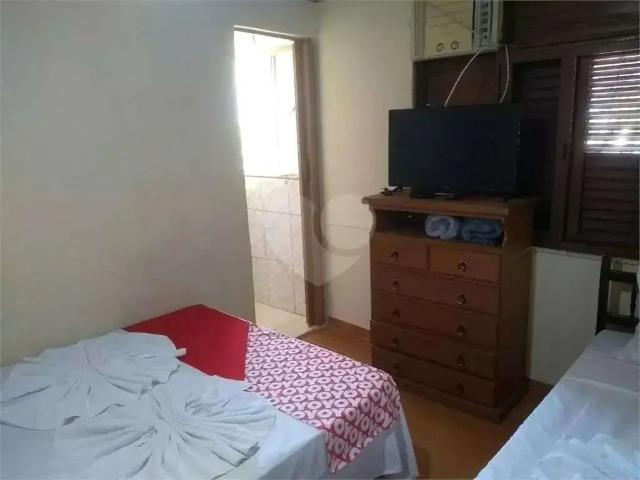 Casa / Sobrado para Venda em Niterói/RJ Piratininga 26 Quartos