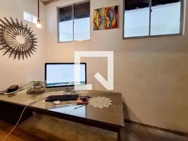 Casa / Sobrado para Venda em Niterói/RJ Piratininga 2 Quartos