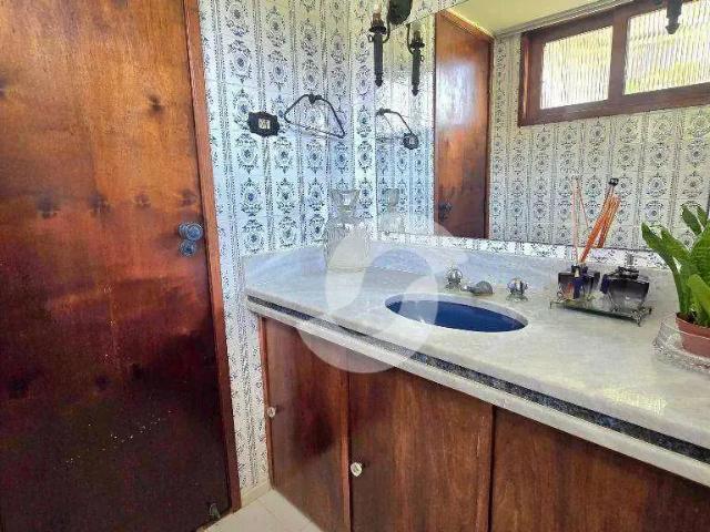 Casa / Sobrado para Venda em Niterói/RJ Piratininga 5 Quartos