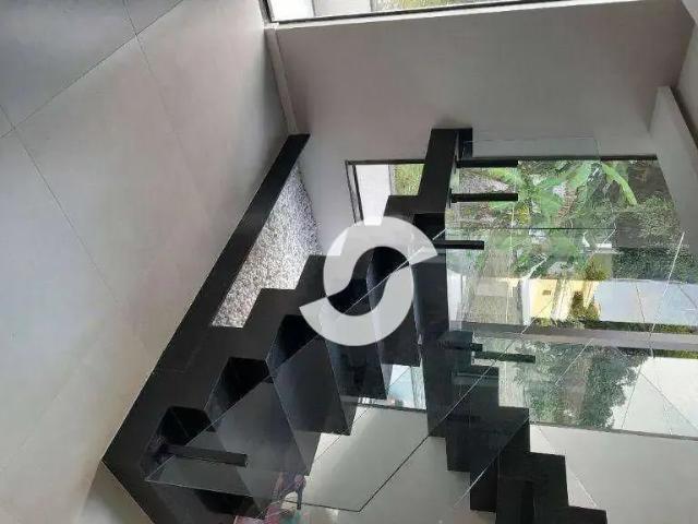 Casa / Sobrado para Venda em Niterói/RJ Piratininga 5 Quartos