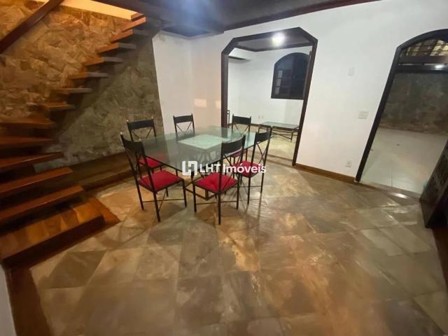 Casa / Sobrado para Venda em Niterói/RJ Piratininga 5 Quartos