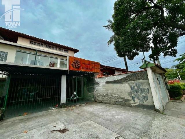 Casa / Sobrado para Venda em Niterói/RJ Piratininga 5 Quartos