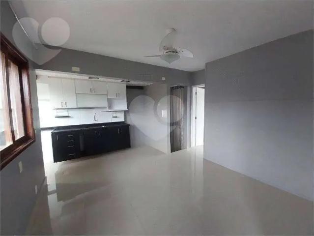 Casa / Sobrado para Venda em Niterói/RJ Piratininga 6 Quartos