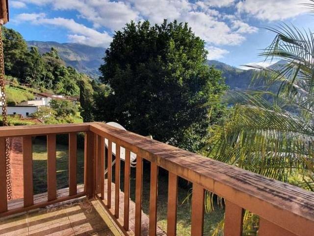 Casa / Sobrado para Venda em Nova Friburgo/RJ Cônego 3 Quartos