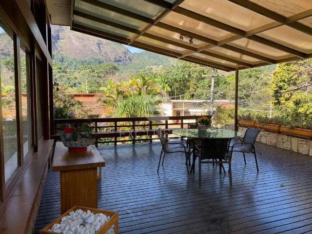 Casa / Sobrado para Venda em Nova Friburgo/RJ Cônego 4 Quartos