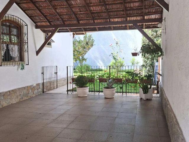 Casa / Sobrado para Venda em Nova Friburgo/RJ Conselheiro Paulino 2 Quartos