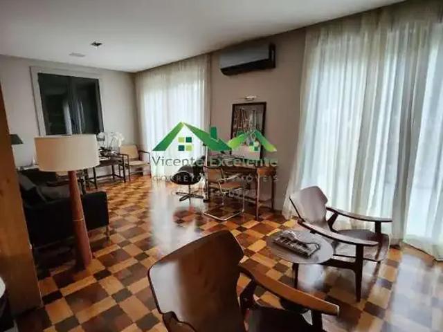 Casa / Sobrado para Venda em Nova Friburgo/RJ Centro 2 Quartos