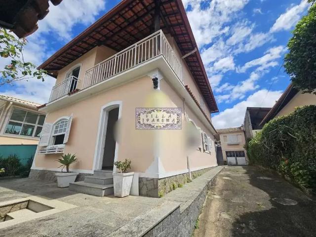 Casa / Sobrado para Venda em Nova Friburgo/RJ Centro 4 Quartos