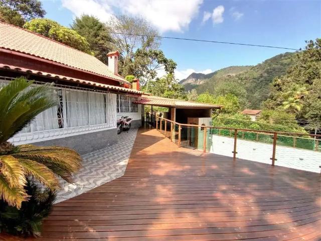 Casa / Sobrado para Venda em Nova Friburgo/RJ Mury 4 Quartos