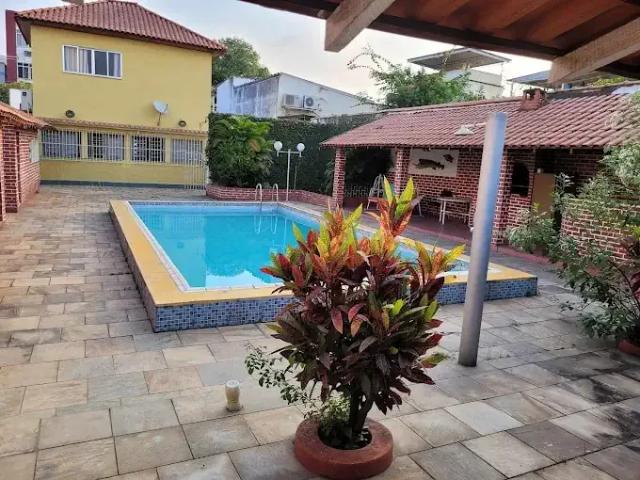 Casa / Sobrado para Venda em Nova Iguaçu/RJ Metrópole 3 Quartos