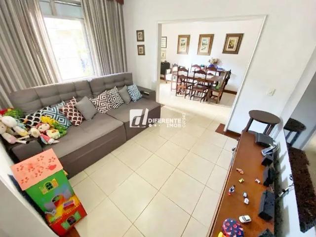 Casa / Sobrado para Venda em Nova Iguaçu/RJ Moqueta 3 Quartos