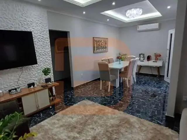 Casa / Sobrado para Venda em Nova Iguaçu/RJ Moqueta 4 Quartos