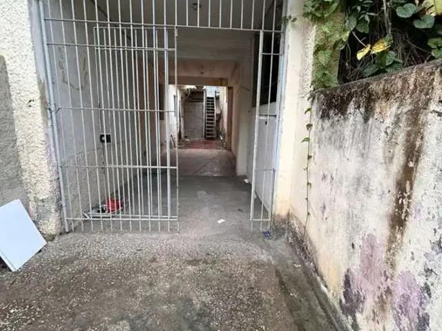 Casa / Sobrado para Venda em Nova Iguaçu/RJ Caonze 2 Quartos