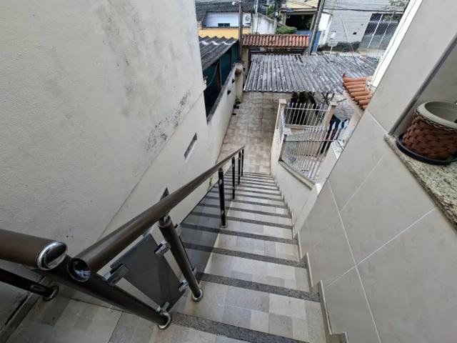 Casa / Sobrado para Venda em Nova Iguaçu/RJ Califórnia 3 Quartos