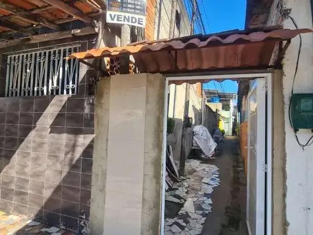 Casa / Sobrado para Venda em Nova Iguaçu/RJ Califórnia 3 Quartos