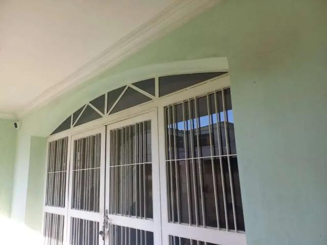 Casa / Sobrado para Venda em Nova Iguaçu/RJ Califórnia 4 Quartos