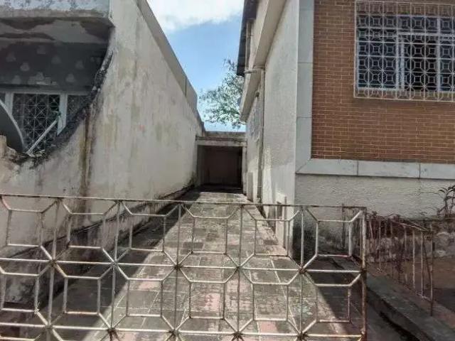 Casa / Sobrado para Venda em Nova Iguaçu/RJ Centro 3 Quartos
