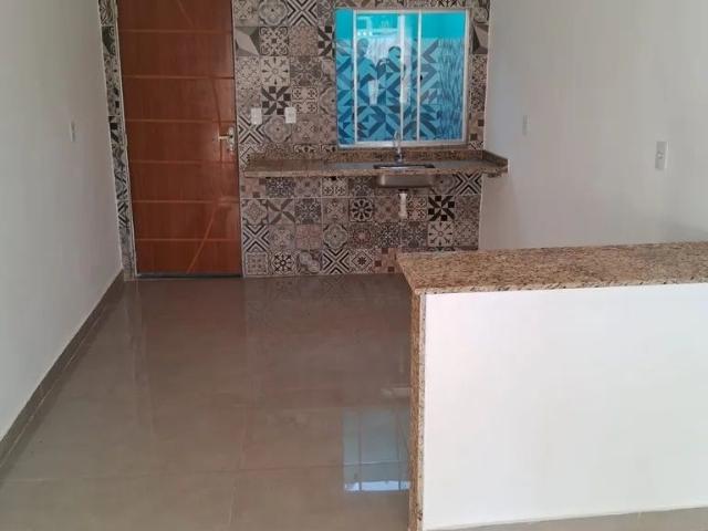 Casa / Sobrado para Venda em Nova Iguaçu/RJ Cerâmica 2 Quartos