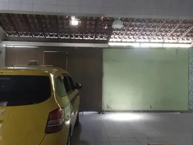Casa / Sobrado para Venda em Nova Iguaçu/RJ Imperador 5 Quartos