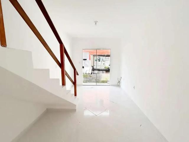 Casa / Sobrado para Venda em Nova Iguaçu/RJ Palhada 2 Quartos