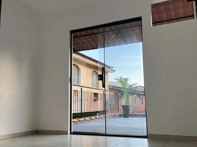 Casa / Sobrado para Venda em Nova Iguaçu/RJ Ponto Chic 2 Quartos