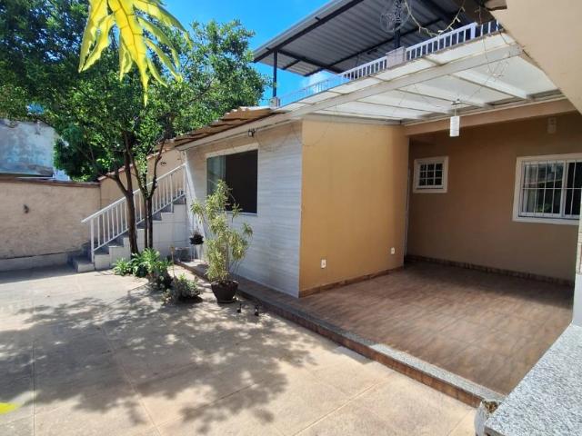 Casa / Sobrado para Venda em Nova Iguaçu/RJ Posse 2 Quartos