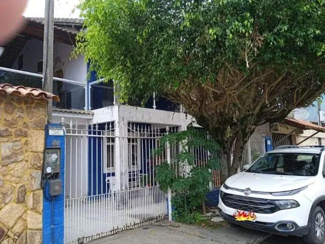 Casa / Sobrado para Venda em Nova Iguaçu/RJ Valverde 5 Quartos