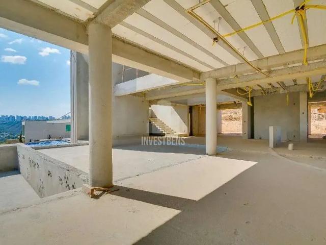 Casa / Sobrado para Venda em Nova Lima/MG Vale dos Cristais 4 Quartos