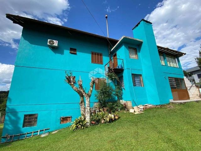 Casa / Sobrado para Venda em Nova Petrópolis/RS Logradouro 6 Quartos