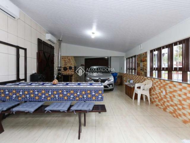 Casa / Sobrado para Venda em Nova Santa Rita/RS Berto Círio 3 Quartos