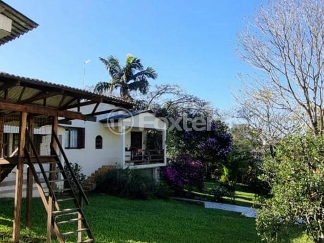 Casa / Sobrado para Venda em Nova Santa Rita/RS Berto Círio 3 Quartos