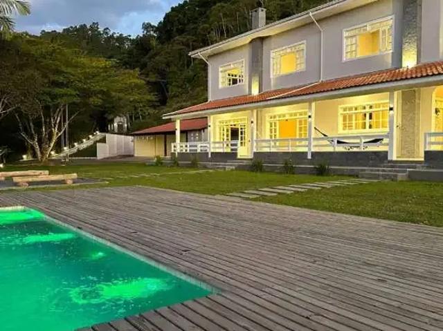 Casa / Sobrado para Venda em Nova Trento/SC Trinta Reis 5 Quartos