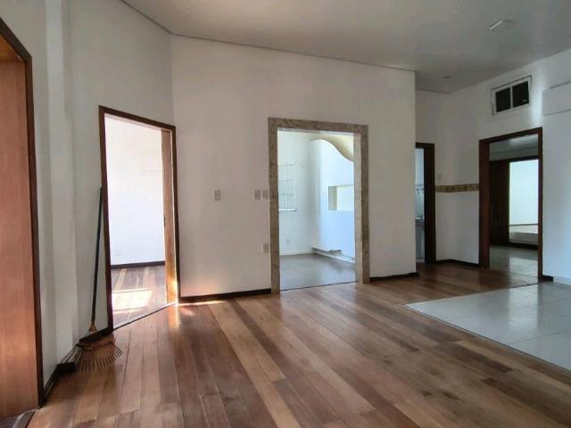 Casa / Sobrado para Venda em Novo Hamburgo/RS Centro 2 Quartos