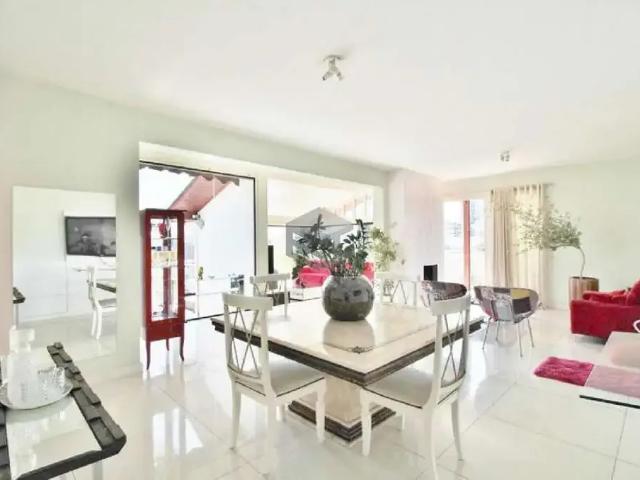 Casa / Sobrado para Venda em Novo Hamburgo/RS Boa Vista 4 Quartos