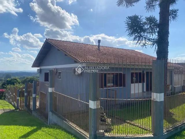 Casa / Sobrado para Venda em Novo Hamburgo/RS Lomba Grande 3 Quartos