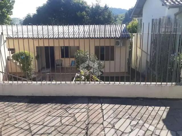 Casa / Sobrado para Venda em Novo Hamburgo/RS São Jorge 2 Quartos